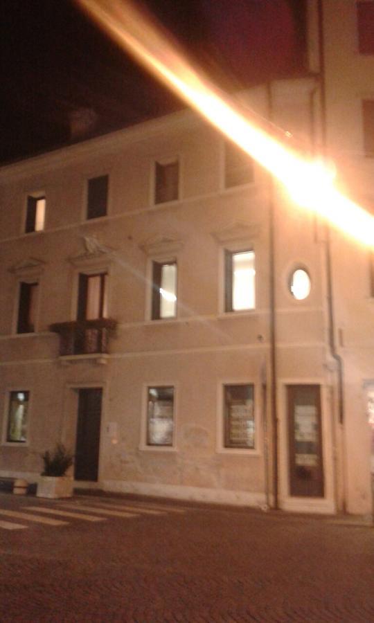 Holiday Treviso Suite Lombardi Exterior photo
